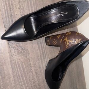 Louis Vuitton Black and Monogram Brown Heels